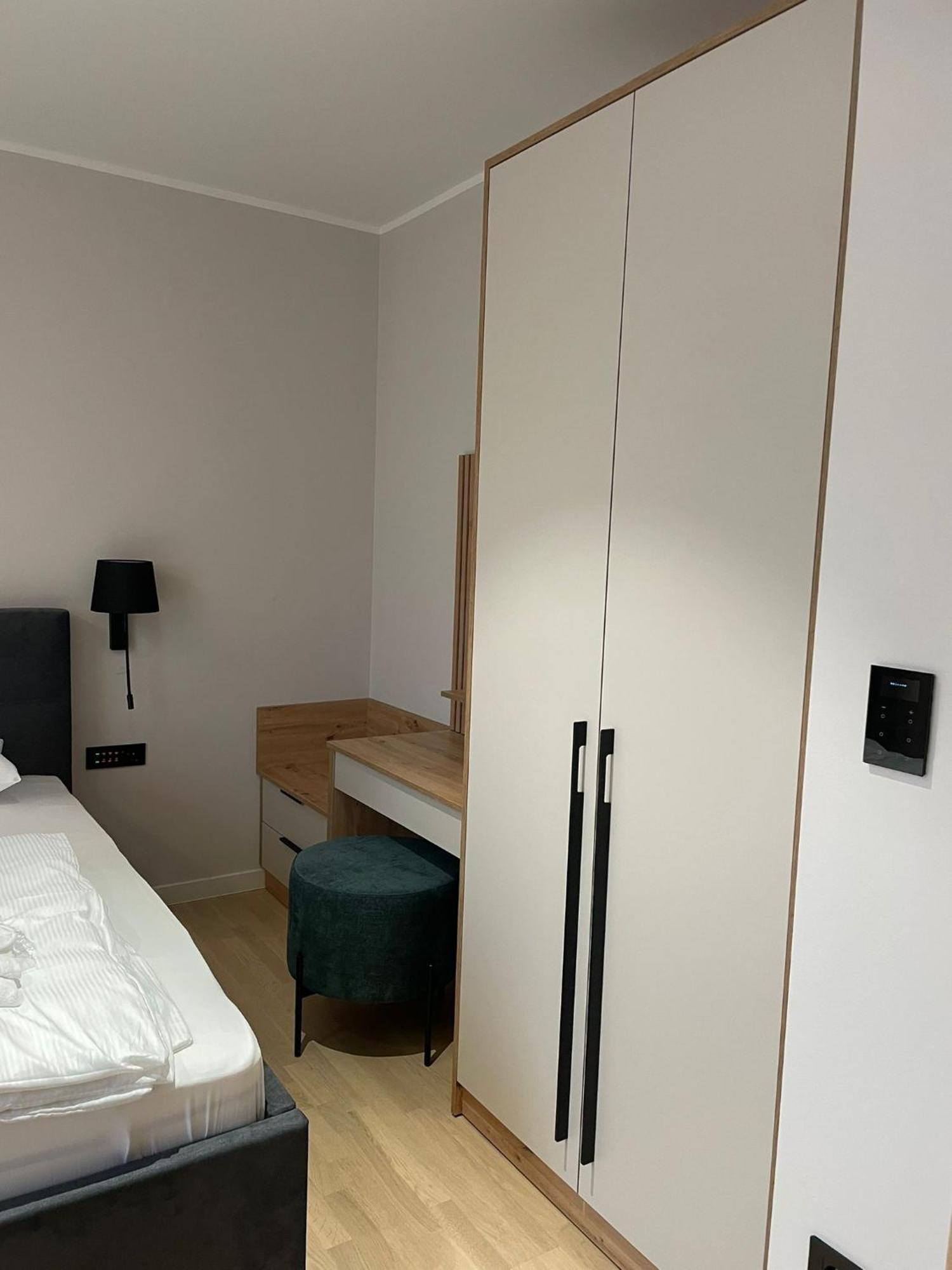 Moaline Apartments, Free Parking